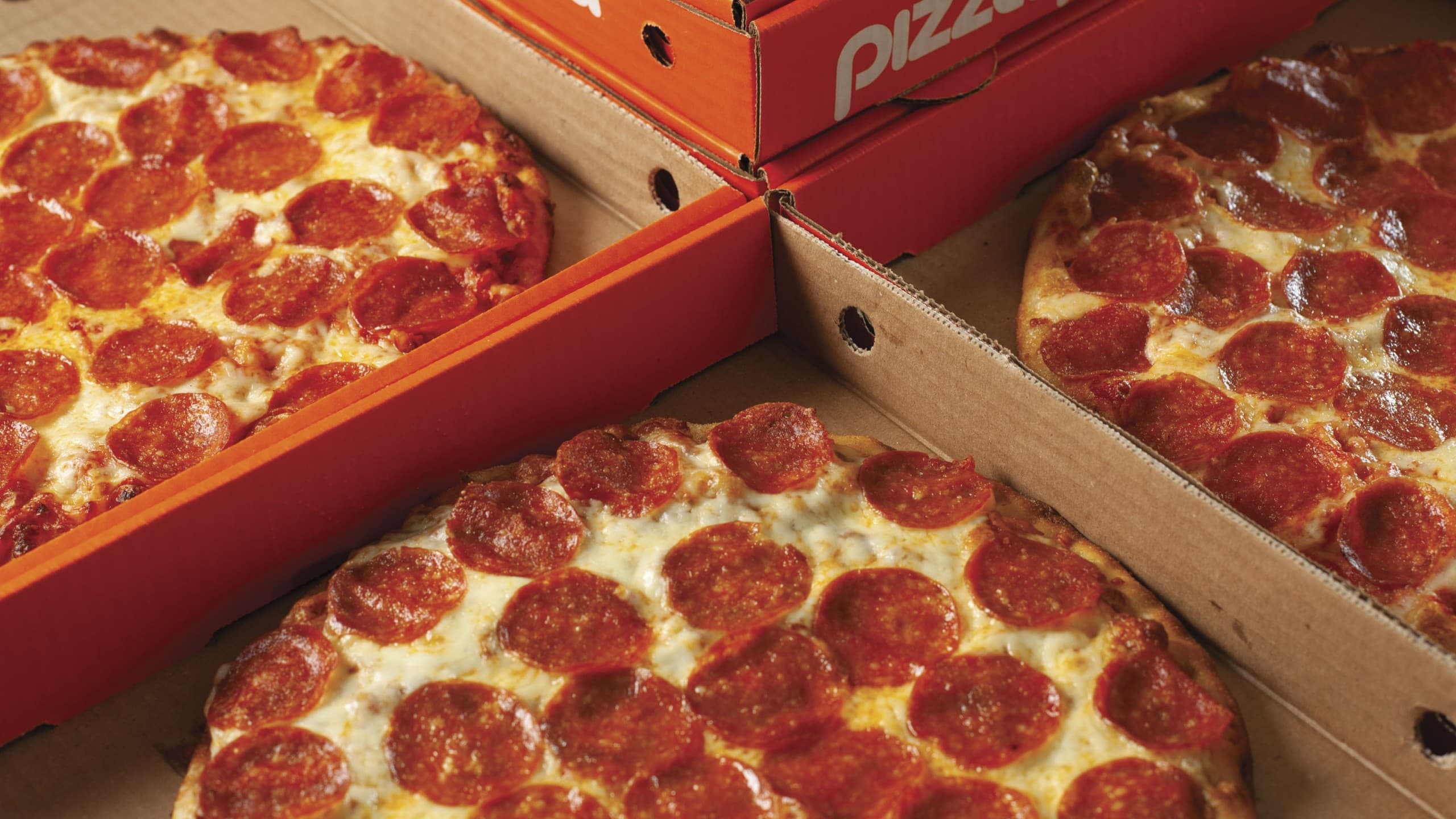 Pizza Pizza - 345 Robson St